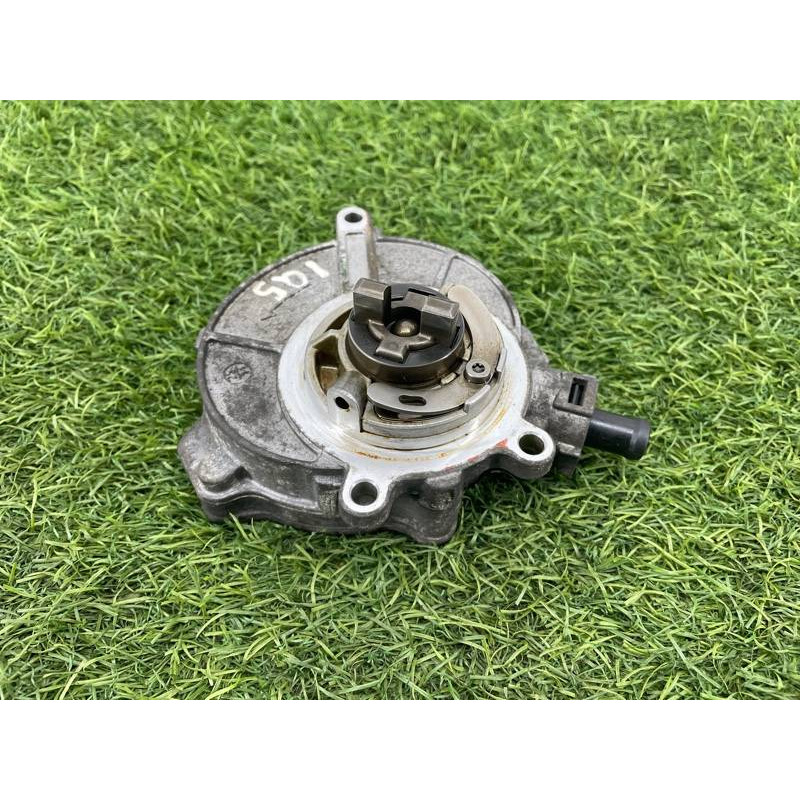 Вакуумный насос (тормозная система) Audi Q5 8R 2012 3.2 CALB 06E145100M