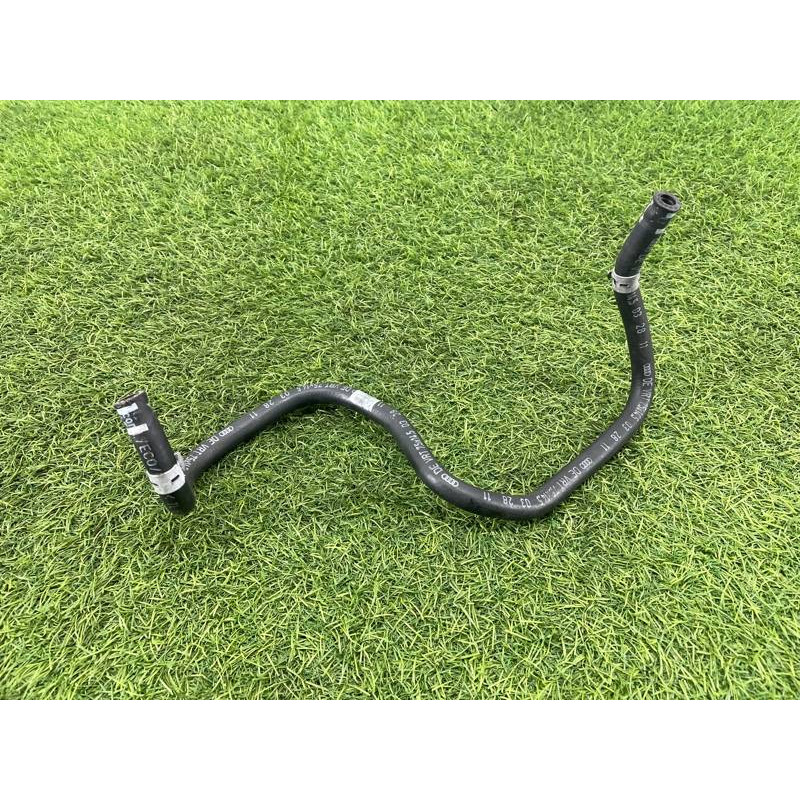 Шланг топливный (топливная система) Audi Q5 8R 2012 3.2 CALB 8R0201215F