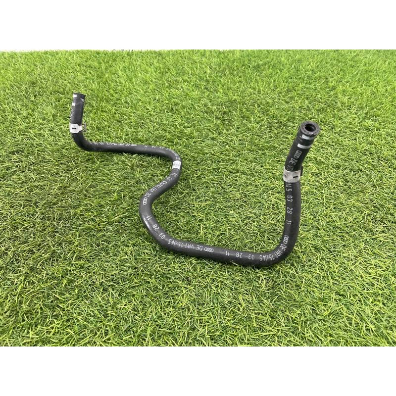 Шланг топливный (топливная система) Audi Q5 8R 2012 3.2 CALB 8R0201215F