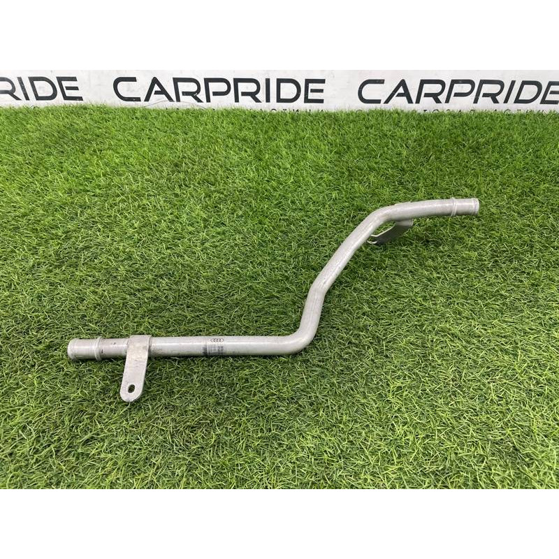 Трубка системы охлаждения (система охлаждения) Audi Q5 8R 2012 3.2 CALB 8R0819377D