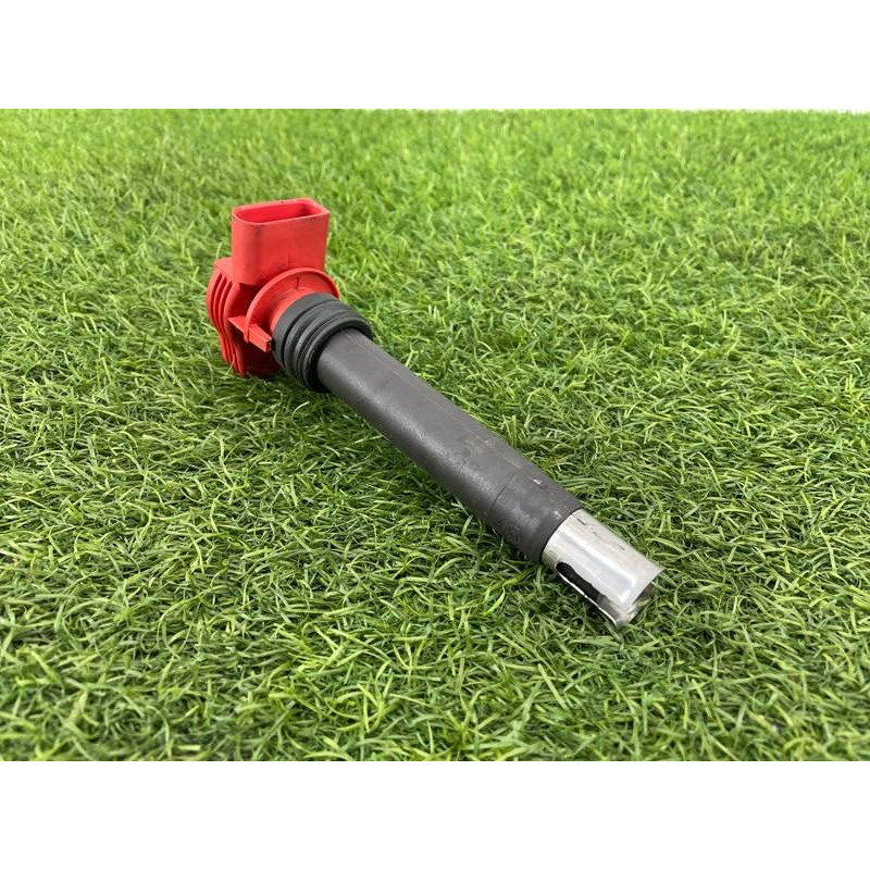 Катушка зажигания (электрика двигателя) Audi Q5 8R 2012 3.2 CALB 06E905115E