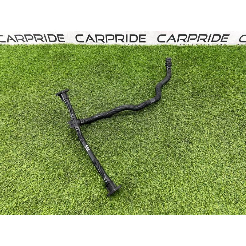 Трубка рецеркуляции воздуха (двигатель и элементы) Audi Q5 8R 2012 3.2 CALB 06E131143AK