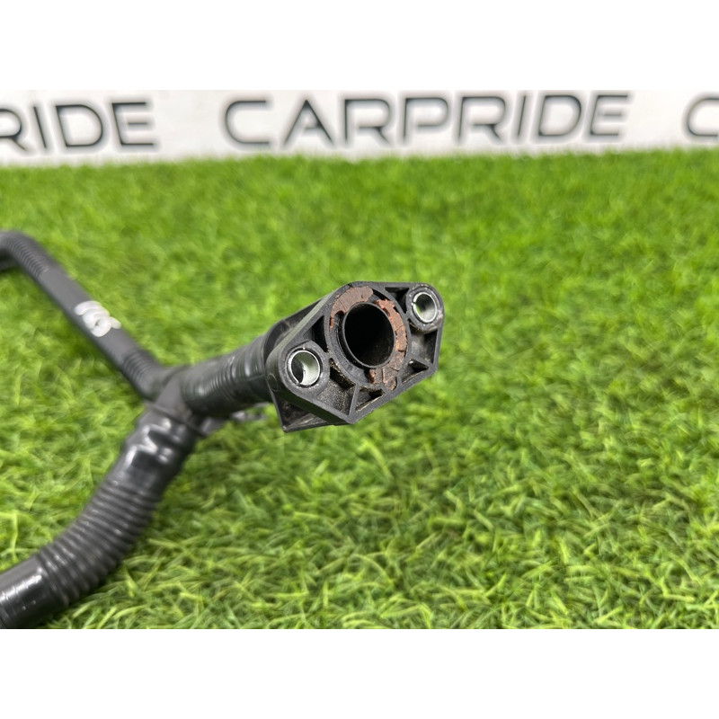 Трубка рецеркуляции воздуха (двигатель и элементы) Audi Q5 8R 2012 3.2 CALB 06E131143AK