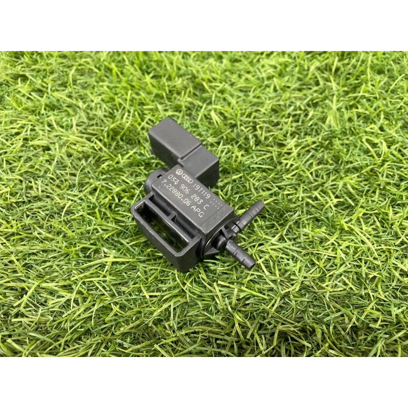 Клапан электромагнитный (электрика) Audi Q5 8R 2012 3.2 CALB 037906283C