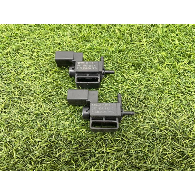 Клапан электромагнитный (электрика) Audi Q5 8R 2012 3.2 CALB 037906283C