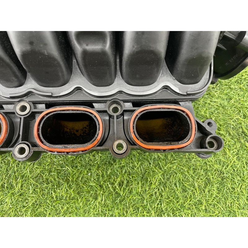 Коллектор впускной (впускная система) AUDI A8 D4 2011 4,2 079133185CJ