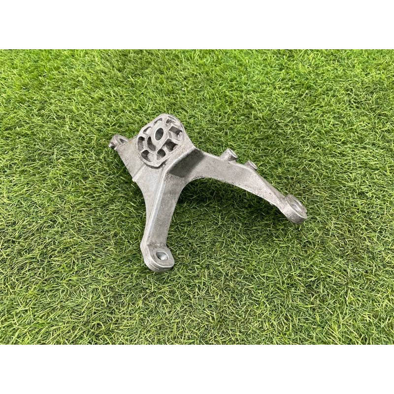 Кронштейн КПП (трансмиссия) AUDI A8 D4 2011 4,2 4H0399114E