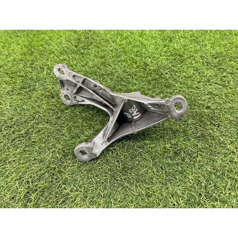 Кронштейн КПП (трансмиссия) AUDI A8 D4 2011 4,2 4H0399114E