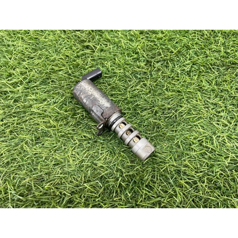 Клапан фазорегулятора (электрика двигателя) Audi Q5 8R 2012 3.2 CALB 06E109257L