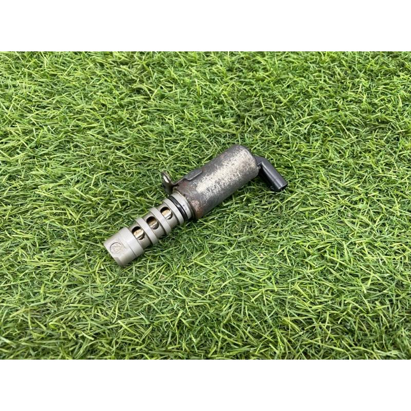 Клапан фазорегулятора (электрика двигателя) Audi Q5 8R 2012 3.2 CALB 06E109257L