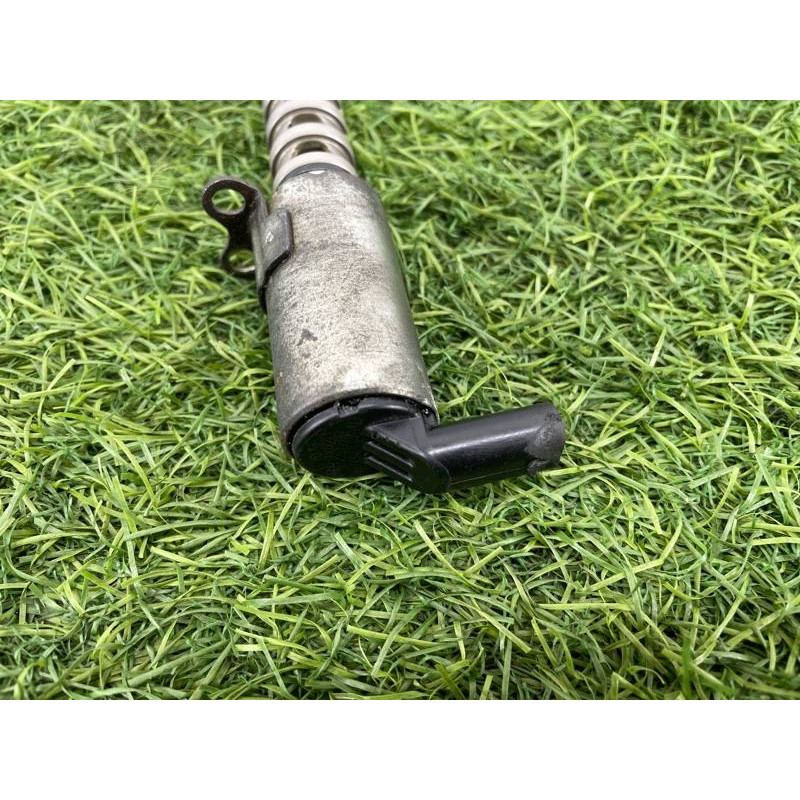 Клапан фазорегулятора (электрика двигателя) Audi Q5 8R 2012 3.2 CALB 06E109257L