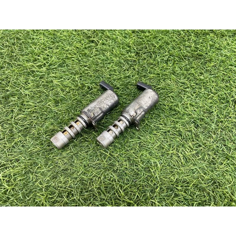 Клапан фазорегулятора (электрика двигателя) Audi Q5 8R 2012 3.2 CALB 06E109257L