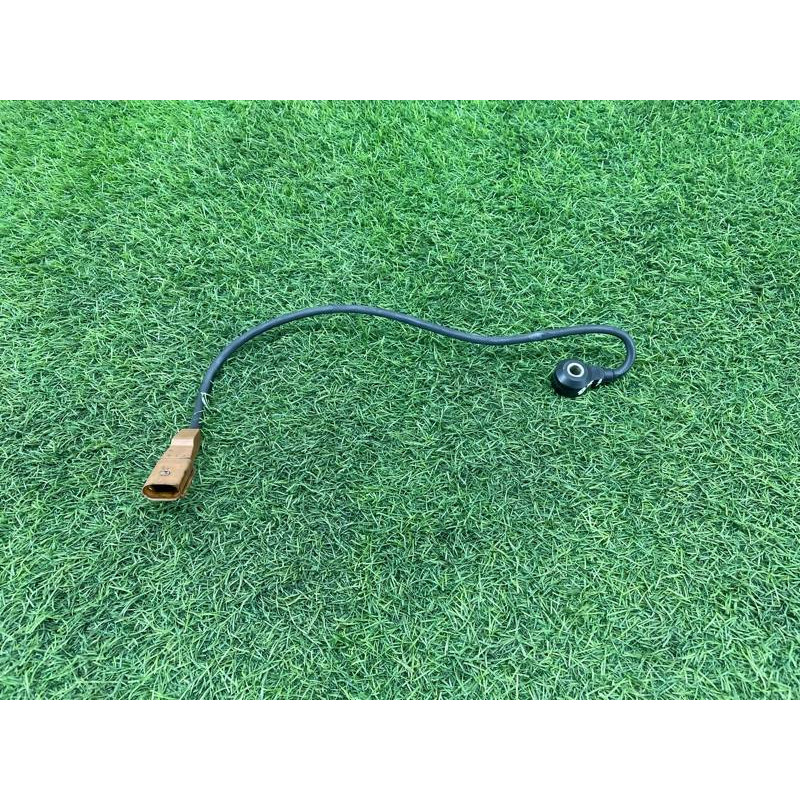 Датчик детонации (электрика двигателя) AUDI A8 D4 2011 4,2 077905377G