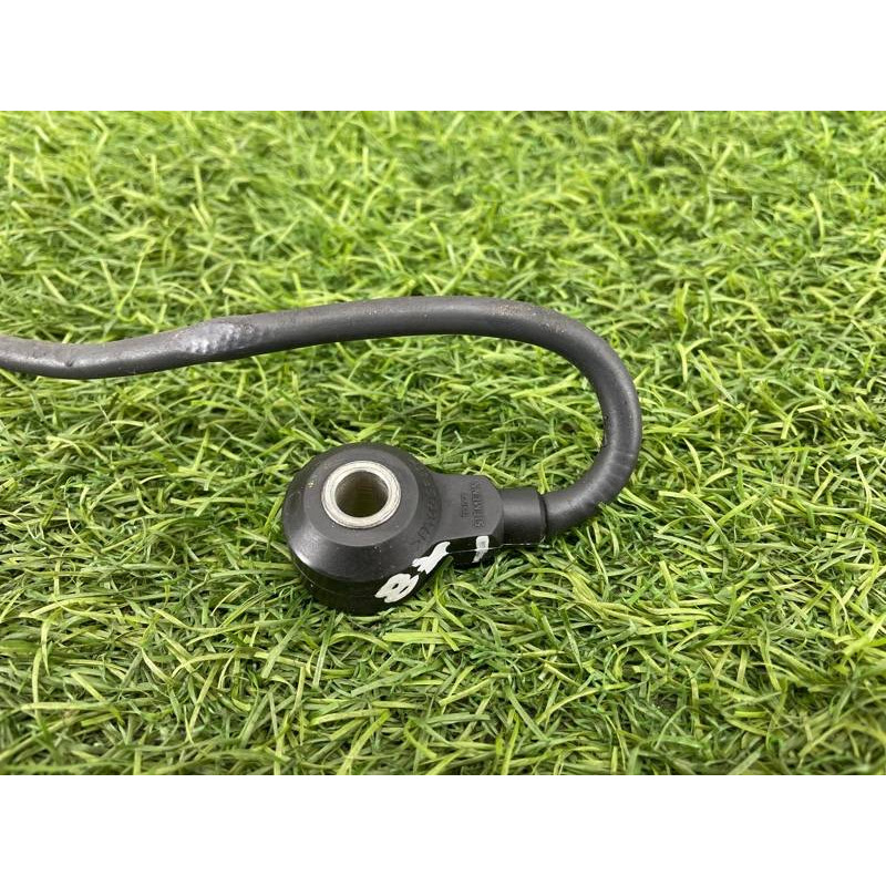 Датчик детонации (электрика двигателя) AUDI A8 D4 2011 4,2 077905377G