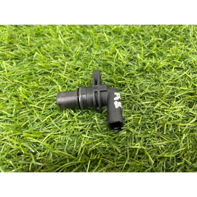 Датчик положения распредвала (электрика двигателя) AUDI A8 D4 2011 4,2 07L905163C