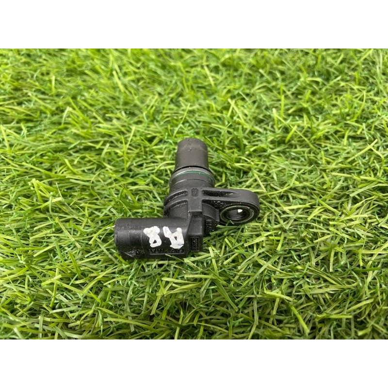 Датчик положения распредвала (электрика двигателя) AUDI A8 D4 2011 4,2 07L905163C