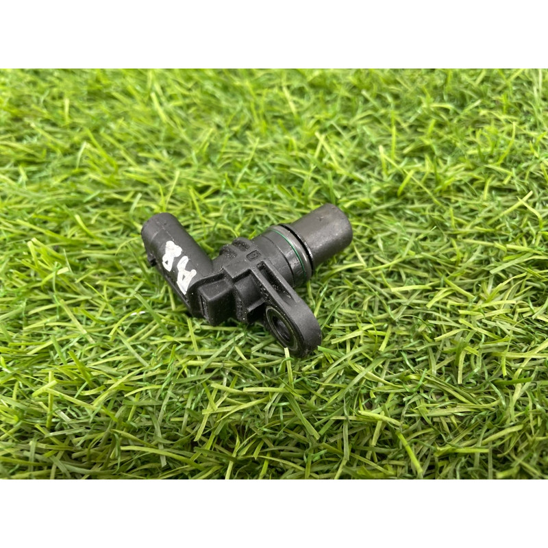 Датчик положения распредвала (электрика двигателя) AUDI A8 D4 2011 4,2 07L905163C