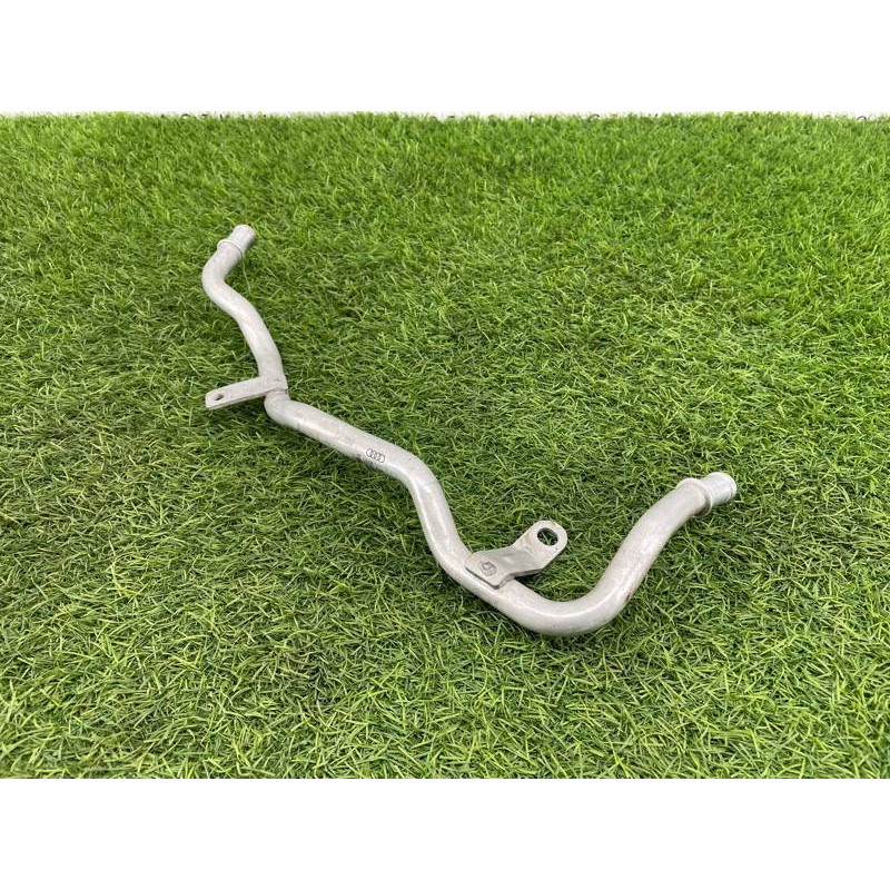 Трубка системы охлаждения (система охлаждения) AUDI A8 D4 2011 4,2 4H0121481P