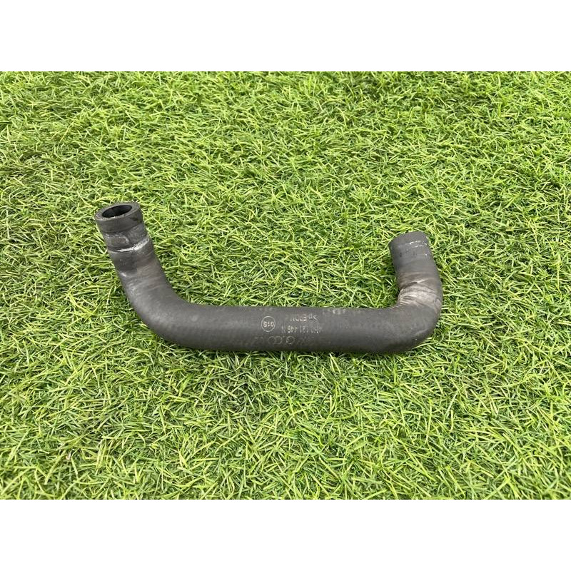 Патрубок (система охлаждения) AUDI A8 D4 2011 4,2 4H0121449N