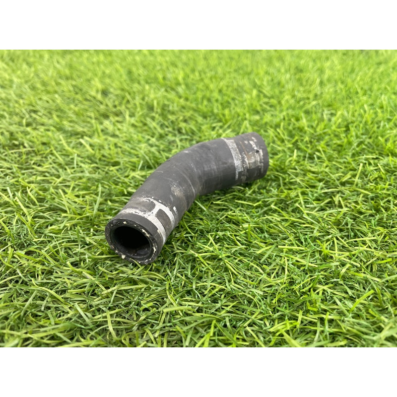 Патрубок (система охлаждения) AUDI A8 D4 2011 4,2 4H0121445A