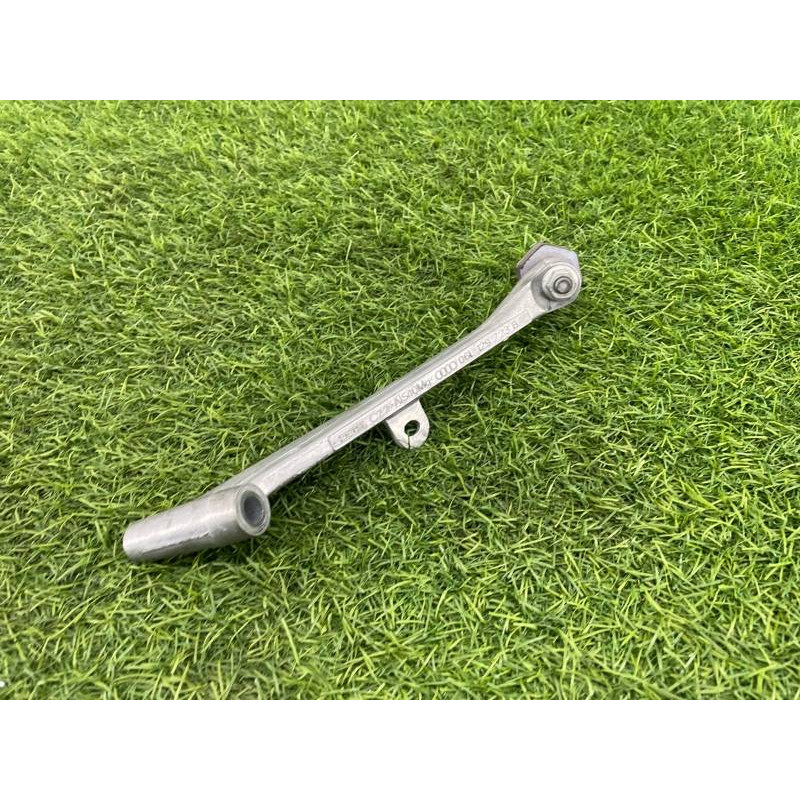 Кронштейн впускного коллектора (кронштейны двигателя) AUDI A4 B9 2017 2.0L 06L129723B