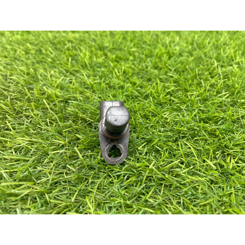 Датчик положения распредвала (электрика двигателя) AUDI A4 B9 2017 2.0L 04C907601