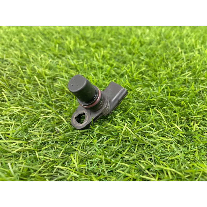 Датчик положения распредвала (электрика двигателя) AUDI A4 B9 2017 2.0L 04C907601