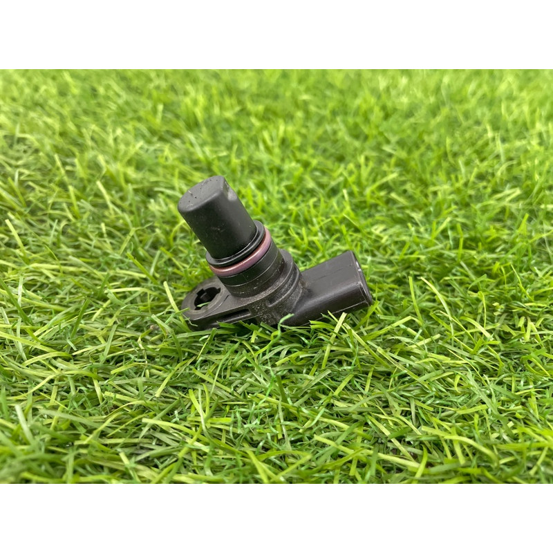 Датчик положения распредвала (электрика двигателя) AUDI A4 B9 2017 2.0L 04C907601