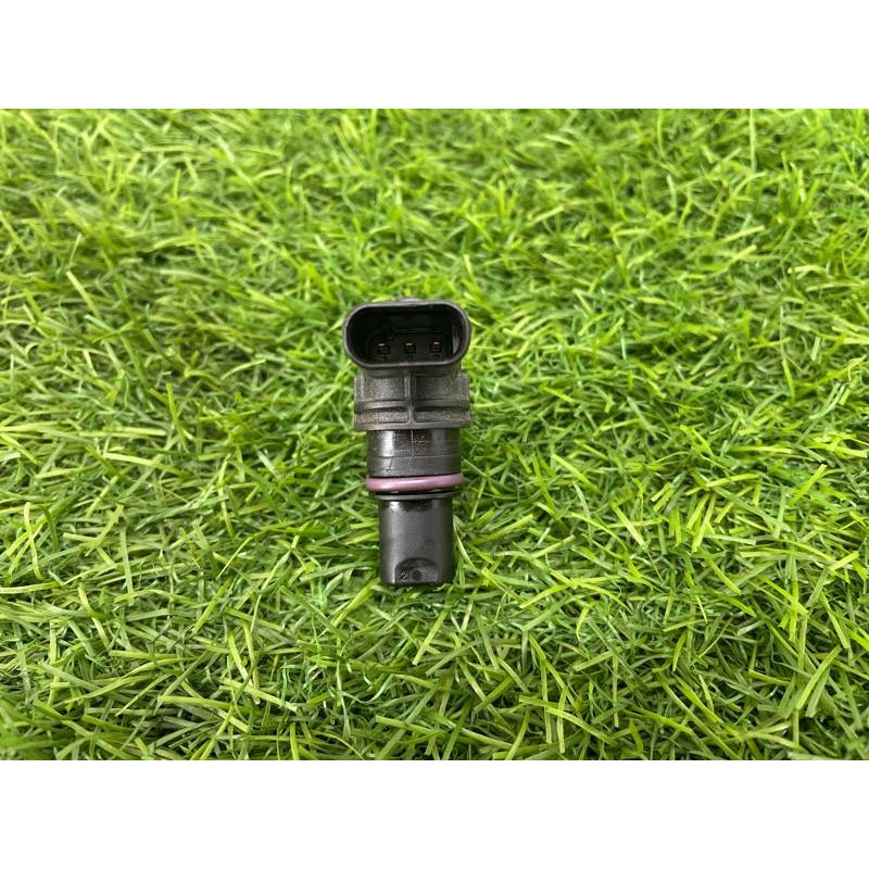 Датчик положения распредвала (электрика двигателя) AUDI A4 B9 2017 2.0L 04C907601