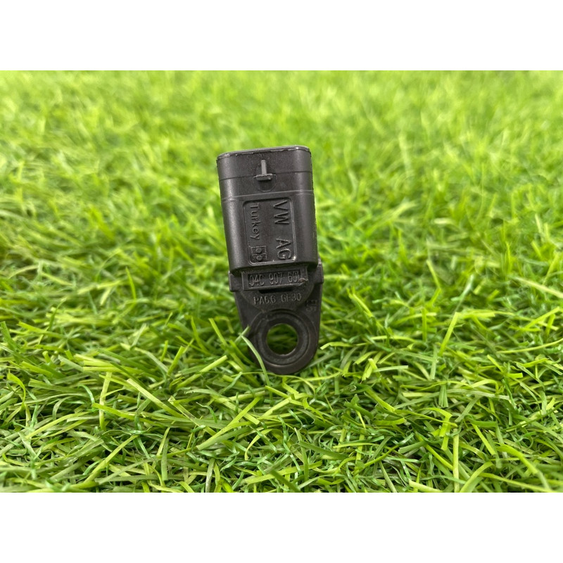 Датчик положения распредвала (электрика двигателя) AUDI A4 B9 2017 2.0L 04C907601