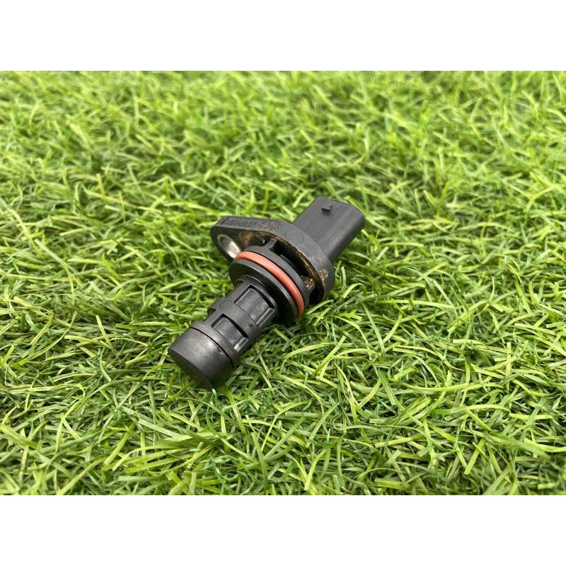 Датчик положения коленвала (электрика двигателя) AUDI A4 B9 2017 2.0L 06H906433C