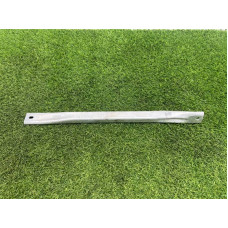 Распорка передней панели