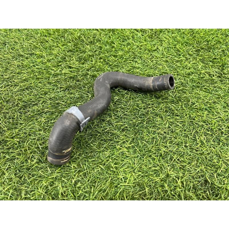 Патрубок (система охлаждения) AUDI A4 B9 2017 2.0L 8W0122448AA