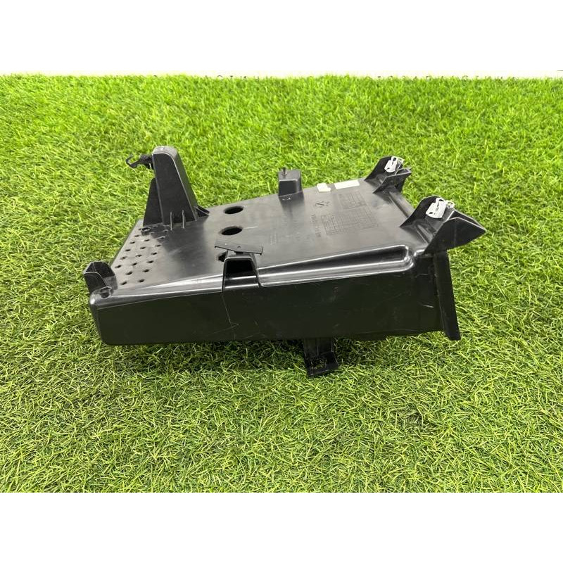 Корпус бардачка (салон) AUDI A4 B9 2017 2.0L 8W18579254PK