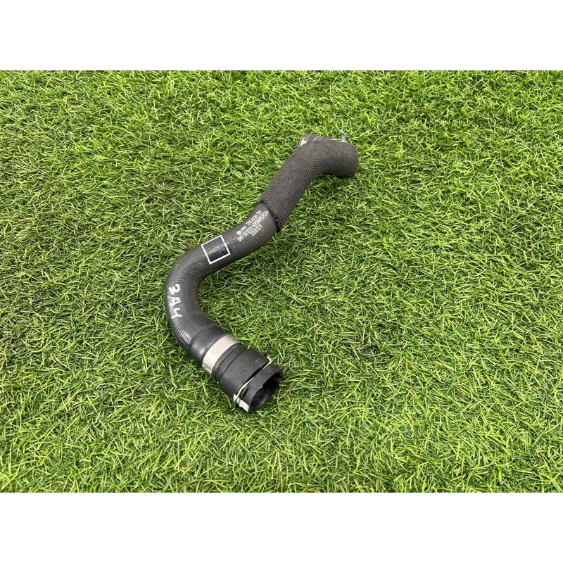 Патрубок (система охлаждения) AUDI A4 B9 2017 2.0L 8W0122073F