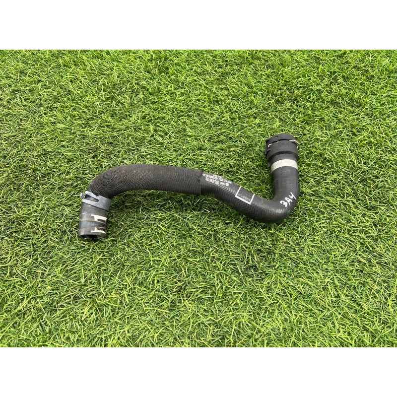 Патрубок (система охлаждения) AUDI A4 B9 2017 2.0L 8W0122073F