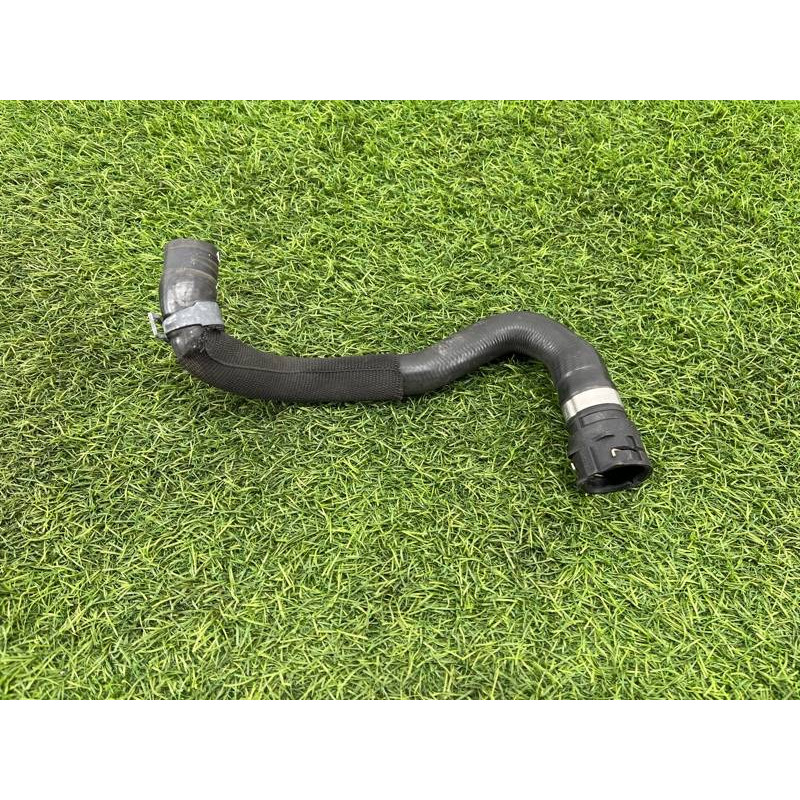 Патрубок (система охлаждения) AUDI A4 B9 2017 2.0L 8W0122073F