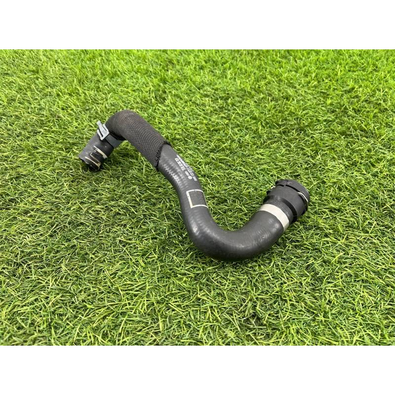 Патрубок (система охлаждения) Audi A5 F5 2019 2.0 TFSI 8W0122073F