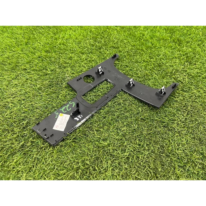 Декоративна накладка торпеди (салон) AUDI A8 D4 2011 4,2 4H1857130CV58