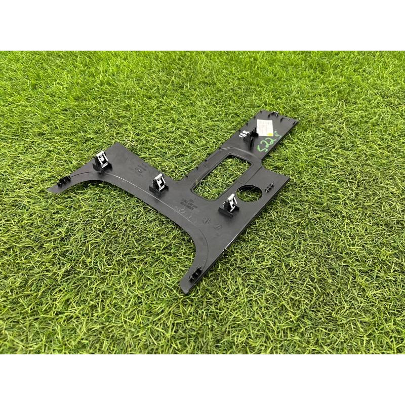 Декоративна накладка торпеди (салон) AUDI A8 D4 2011 4,2 4H1857130CV58