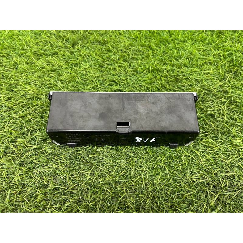 Попільничка (салон) AUDI A8 D4 2011 4,2