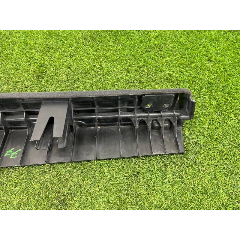 Обшивка багажника (салон) Audi Q5 8R 2012 3.2 CALB 8R0861827A87A