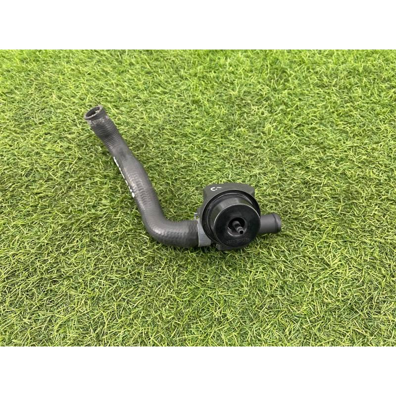 Патрубок (система охлаждения) Audi Q5 8R 2012 3.2 CALB 8R0819371A