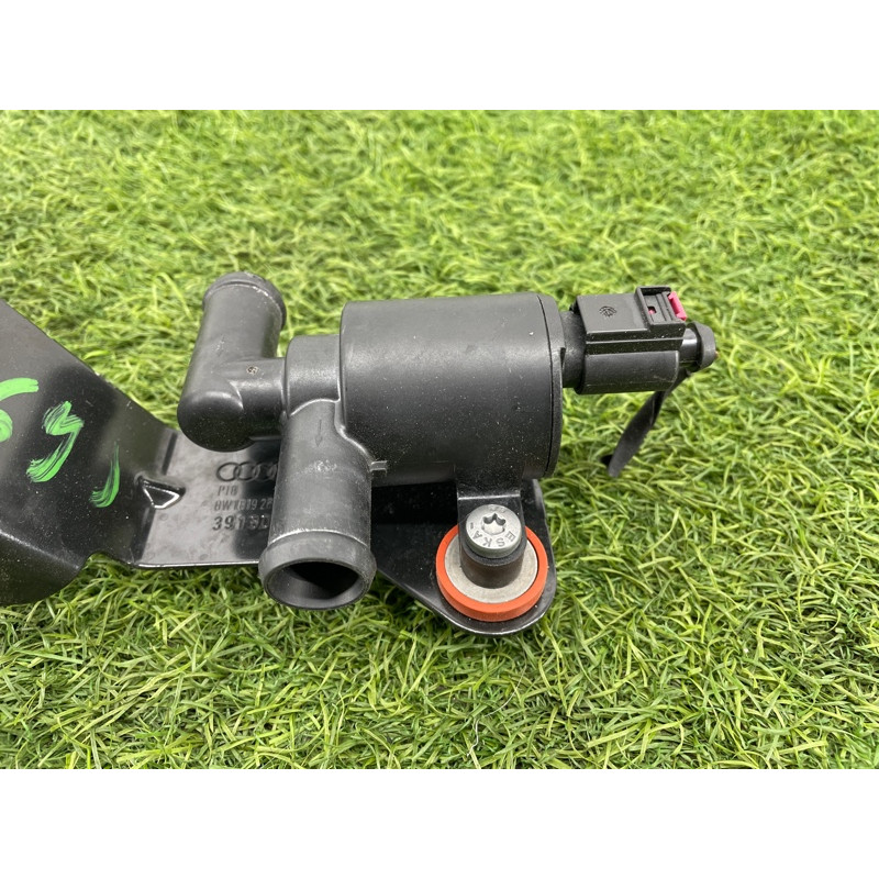 Клапан системы охлаждения (электрика / кнопки) Audi A5 F5 2019 2.0 TFSI 4H0121671D