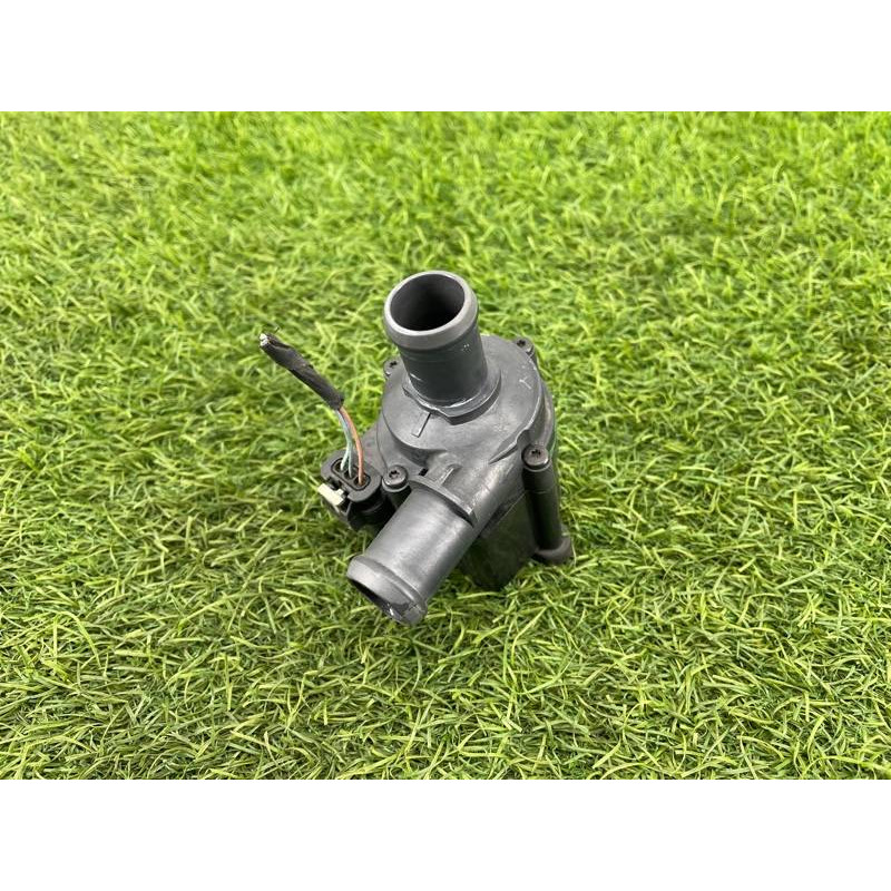 Помпа электрическая (электрика) AUDI A4 B9 2017 2.0L 06H121601N