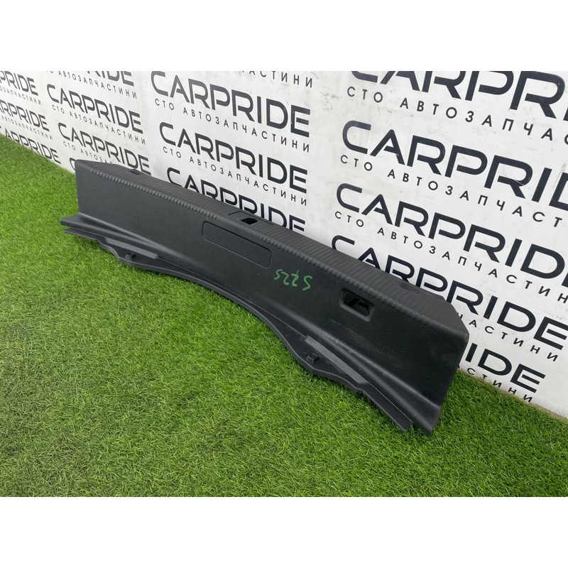 Накладка замка крышки багажника (салон) AUDI A8 D4 2011 4,2 4H0863471B4PK