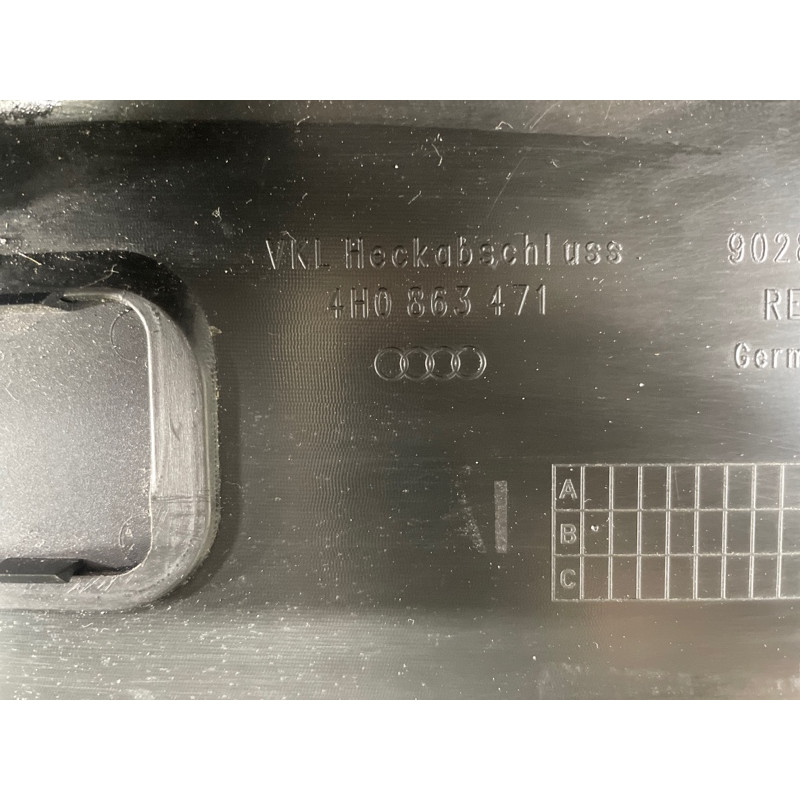 Накладка замка крышки багажника (салон) AUDI A8 D4 2011 4,2 4H0863471B4PK