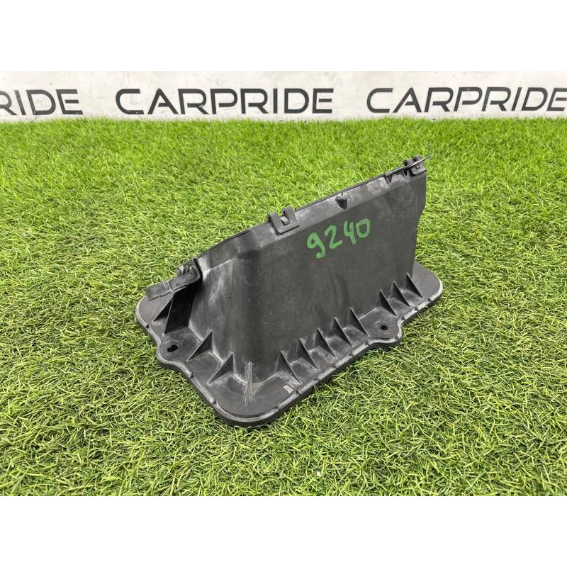 Корпус фильтра салона (отопление и кондиционирование) AUDI A4 B9 2017 2.0L 8W1819904A