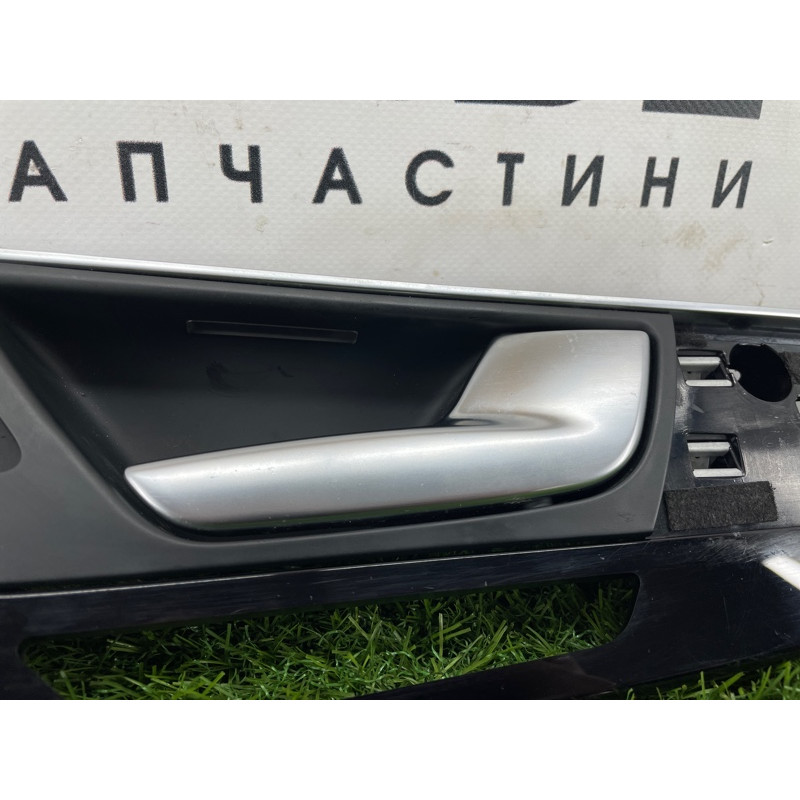 Декоративна накладка карти дверей (салон) AUDI A8 D4 2011 4,2 4H0867068CV58