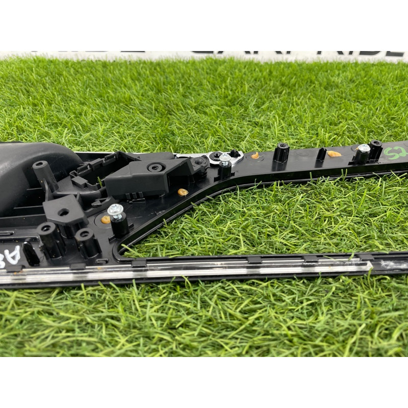 Декоративна накладка карти дверей (салон) AUDI A8 D4 2011 4,2 4H4867086V58